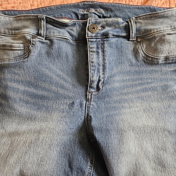 Jeans - Picture 7 of 7